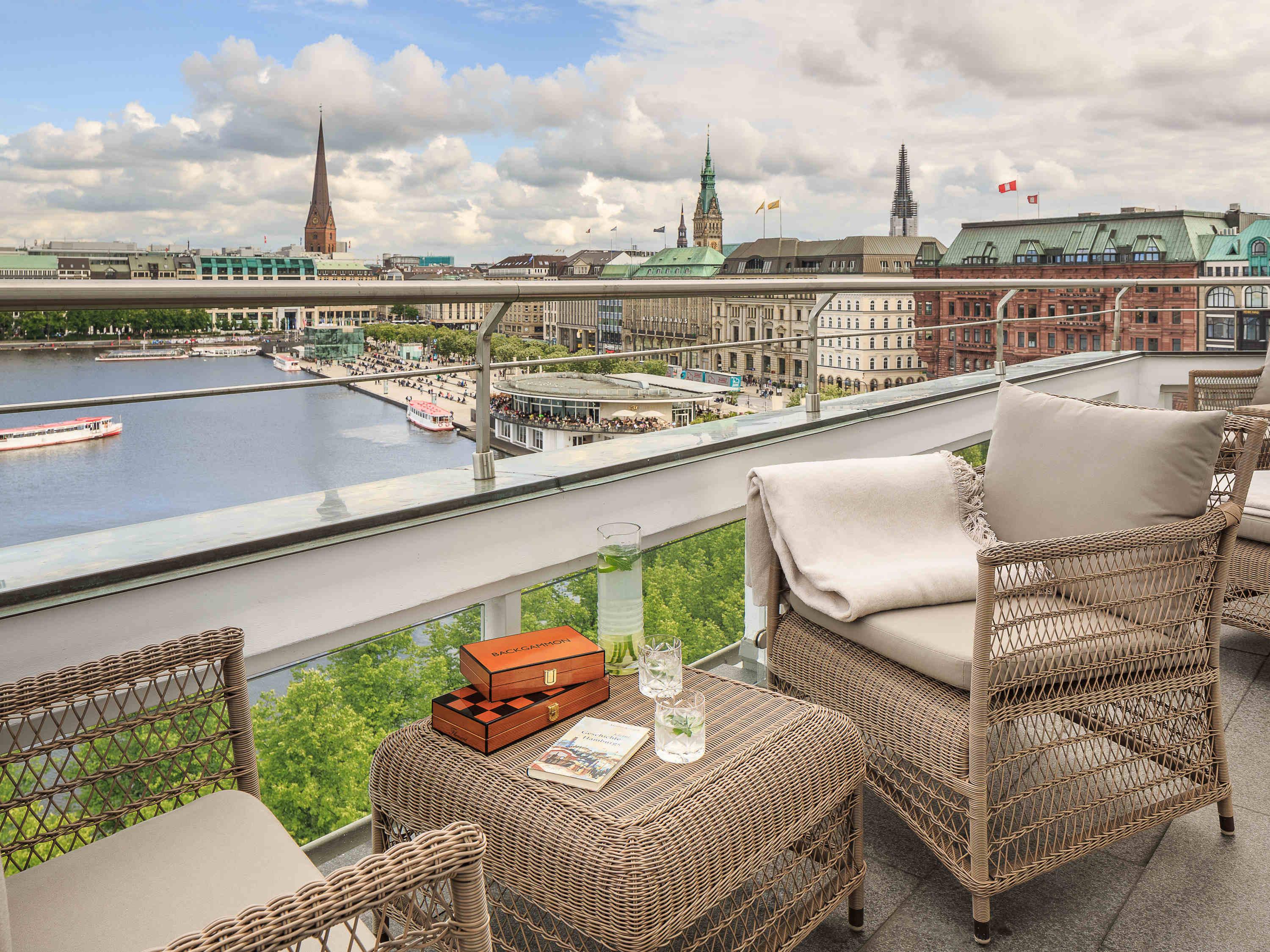 Fairmont Hotel Vier Jahreszeiten, Hotel Des Jahres 2023 & 2024- Die 101 Besten Гамбург Экстерьер фото